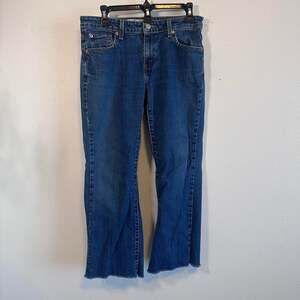 Classic levis low rise bootcut jeans